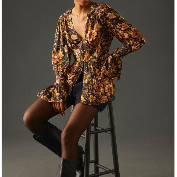Anthropologie Tops - ANTHROPOLOGIE Deep-V Tunic Floral Bell Sleeve Blouse Sz M {3B20}